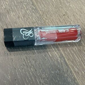 Shannon K - Red Matte Lip Gloss - KISS Me K